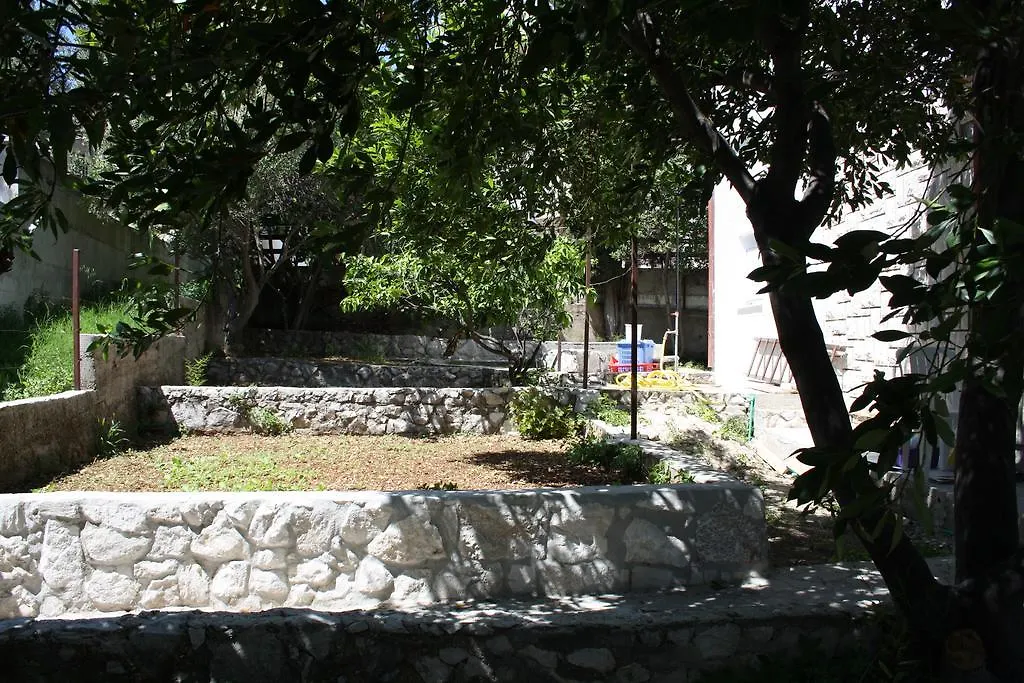 Apartments Suker Trogir
