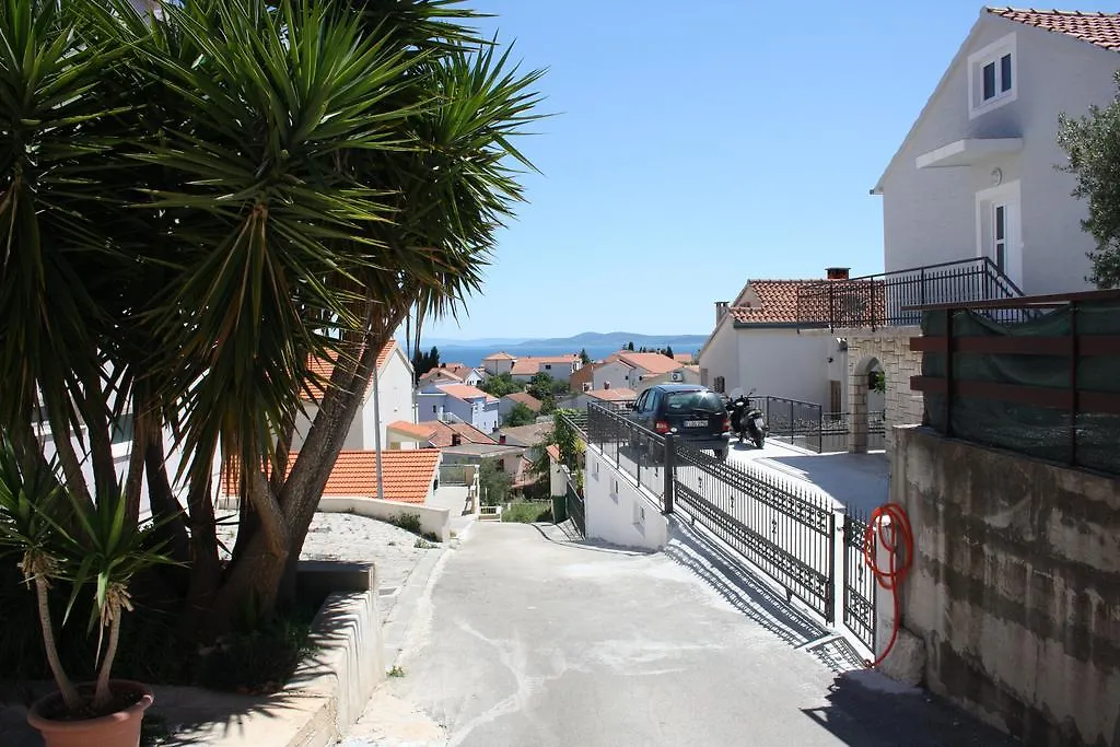 Apartments Suker Trogir