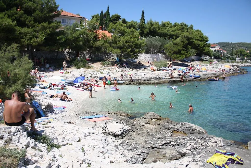 Apartments Suker Trogir 0*,