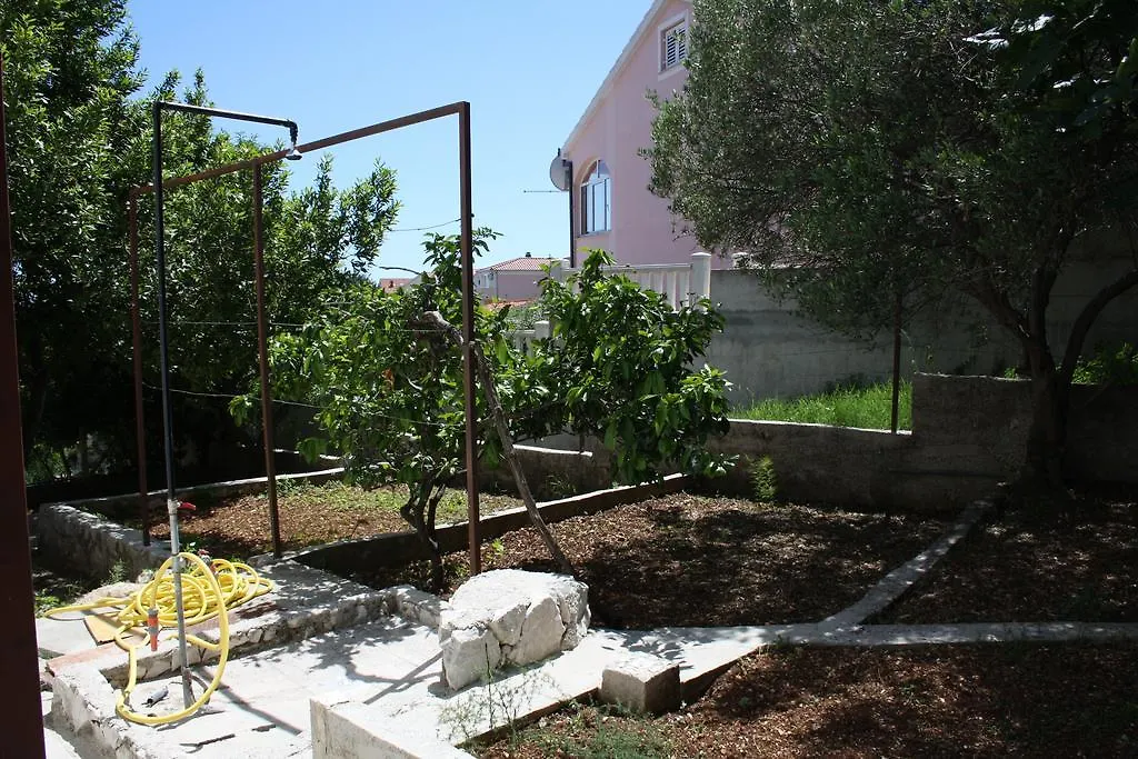 Apartments Suker Trogir