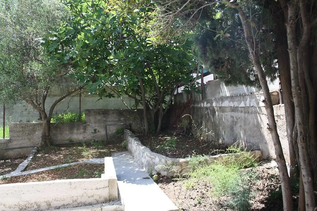 Apartments Suker Trogir 0*,