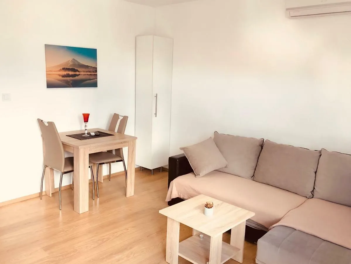 Apartments Suker Trogir